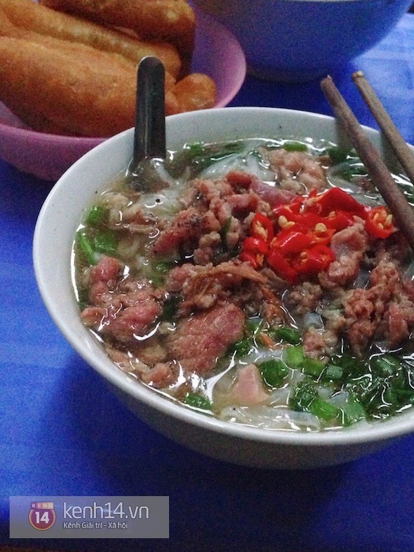 lang-thang-pho-dem-ha-noi-an-pho-ganh-2