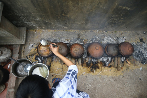 lang-vu-dai-thom-lung-ca-kho-ngay-tet-10