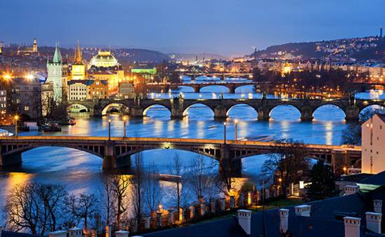 lau-dai-prague-vien-ngoc-quy-o-czech-5