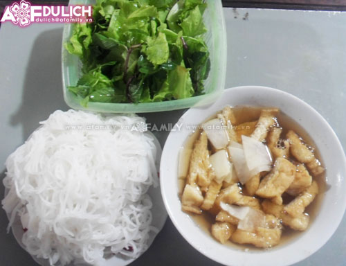 mon-dau-phu-cham-nuoc-cha-o-truong-tai-chinh-5