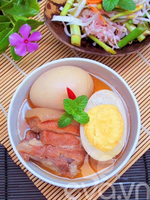 nau-thit-kho-tau-chuan-huong-vi-tet-mien-nam-8