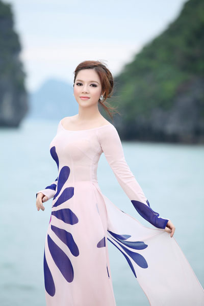 ngam-ly-nha-ky-don-xuan-giua-song-nuoc-ha-long-3