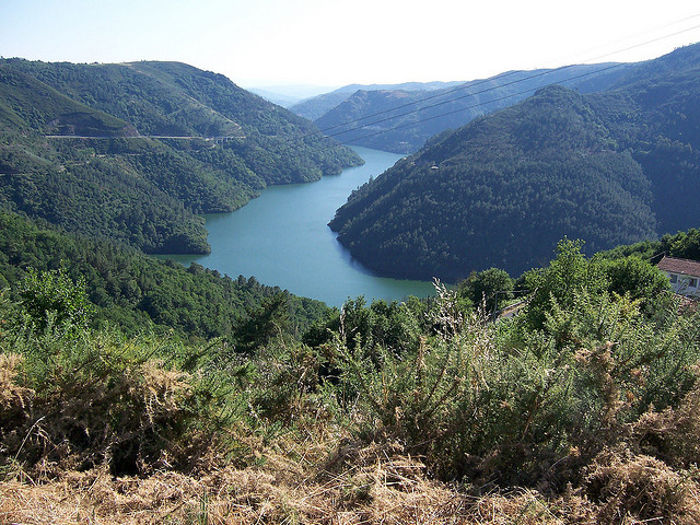 ngo-ngang-tien-canh-noi-hem-nui-ribeira-sacra-12