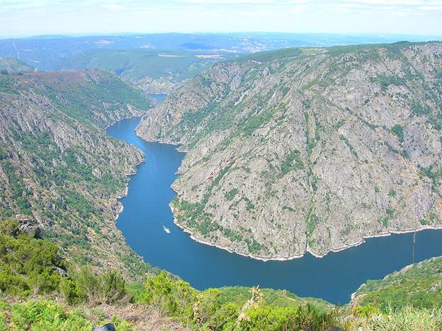 ngo-ngang-tien-canh-noi-hem-nui-ribeira-sacra-7