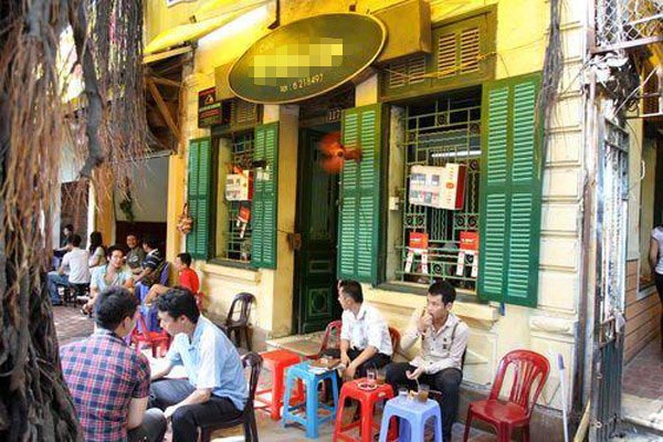 nhung-khu-cafe-via-he-noi-tieng-nhat-ha-noi-5