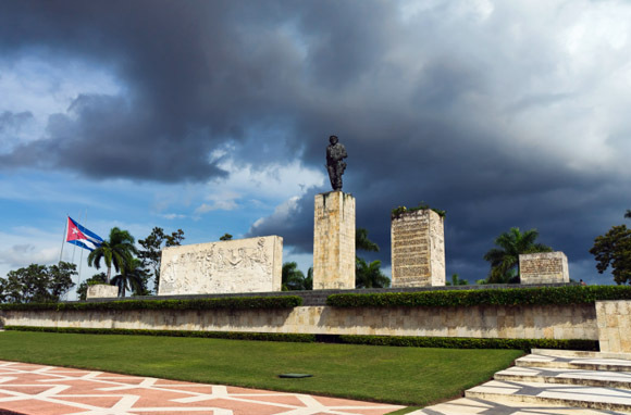 nhung-ly-do-khien-ban-toi-dao-quoc-cuba-7