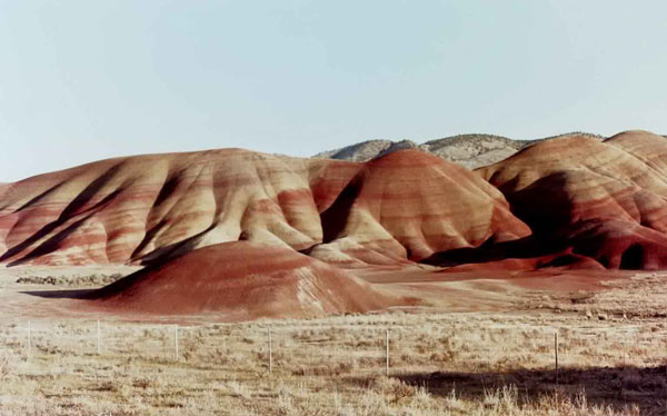 painted-hills-ngon-doi-da-mau-sac-2