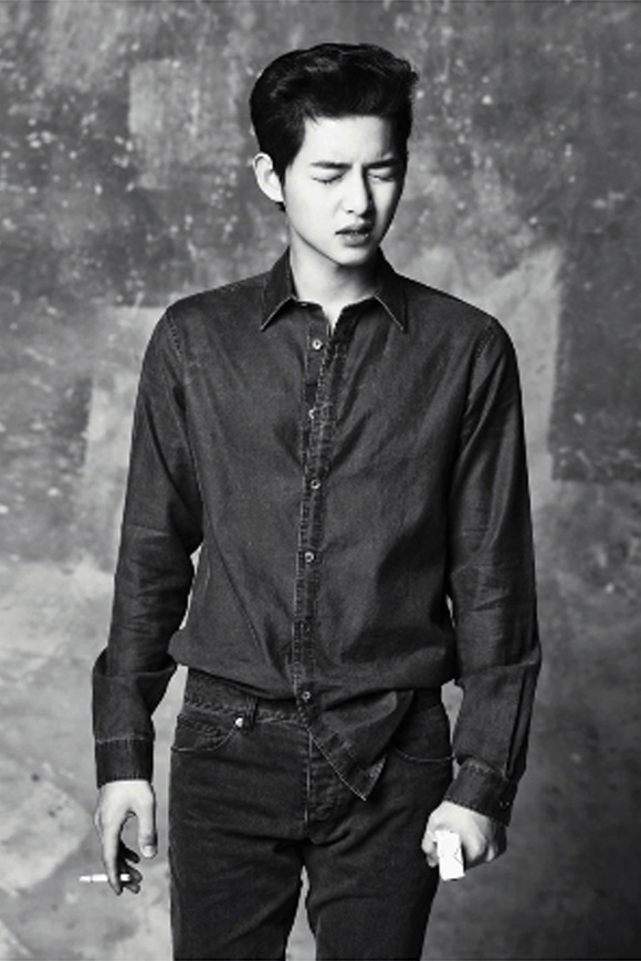 phong-cach-ngau-cung-song-joong-ki-2