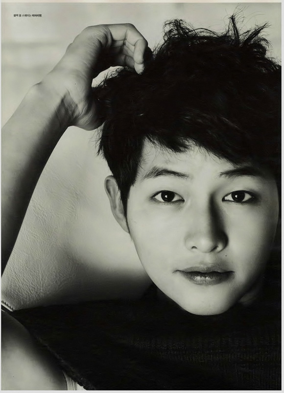 phong-cach-ngau-cung-song-joong-ki-9