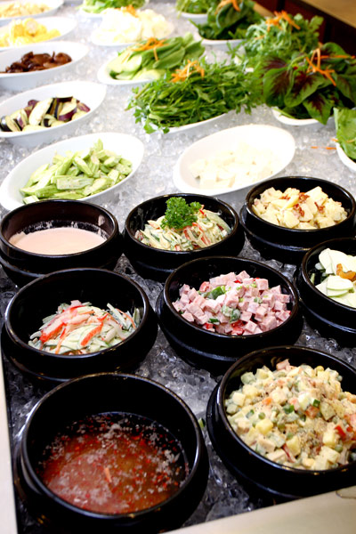 qua-tet-thieu-nhi-an-buffet-mien-phi-2