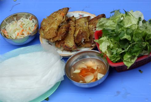 quan-banh-xeo-xu-quang-giua-long-thu-do-7