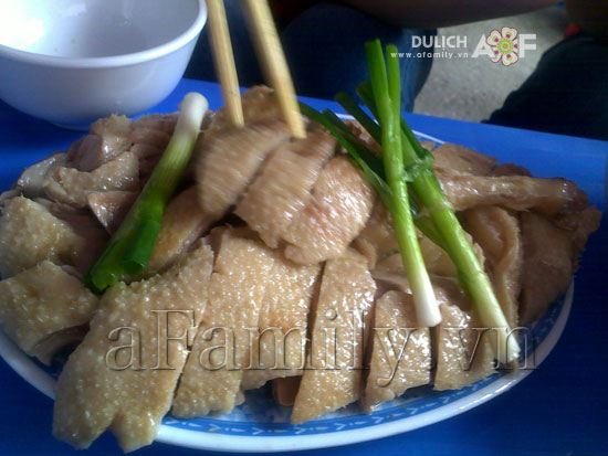 ru-nhau-di-an-vit-cho-bua-trua-cong-so-o-khu-thanh-cong-6