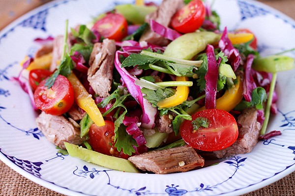 salad-bo-chua-cay-kieu-thai-cuc-ngon-7