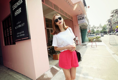 shorts-vai-lua-chon-hoan-hao-cho-cac-chi-em-cong-so-thich-khoe-chan-11