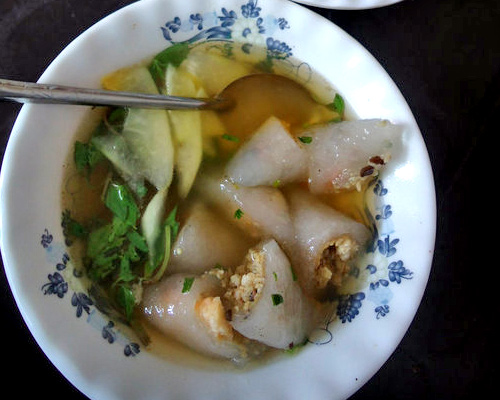 so-1-banh-bot-loc-chan-nuoc-thuy-khue-1