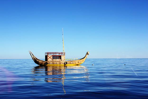 sung-so-ve-dep-reed-boat-o-ho-titicaca-1