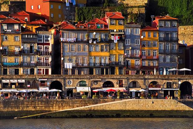 tham-cais-da-ribeira-linh-hon-cua-porto-10