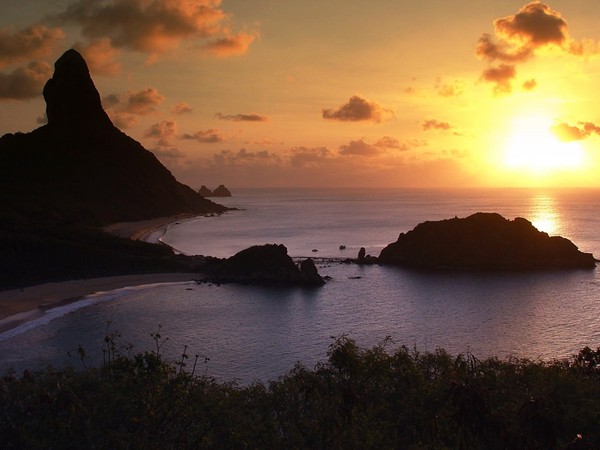 tham-quan-thien-duong-fernando-de-noronha-brazil-2