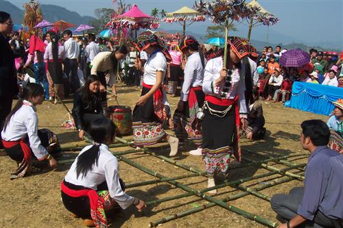 thang-gieng-tray-hoi-hang-bua-2