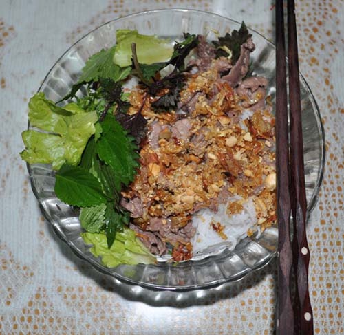 thuong-thuc-3-mon-bun-dam-chat-nam-bo-tai-ha-noi-2