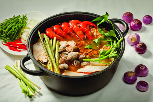 thuong-thuc-lau-hotpot-o-hoang-yen-1