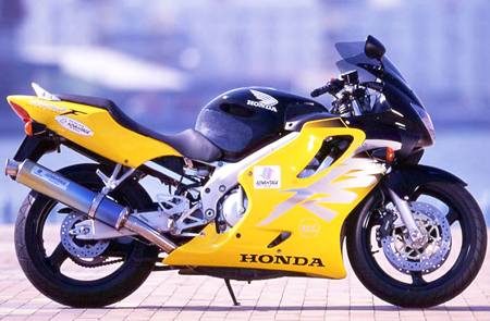 top-10-sportbike-600-phan-khoi-ban-nen-mua-3