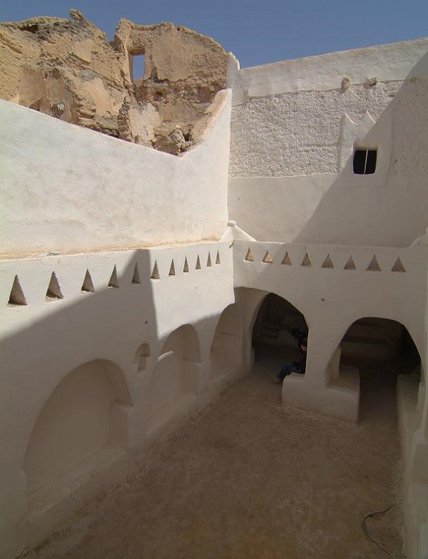 trai-nghiem-cuoc-song-noi-sa-mac-ghadames-15