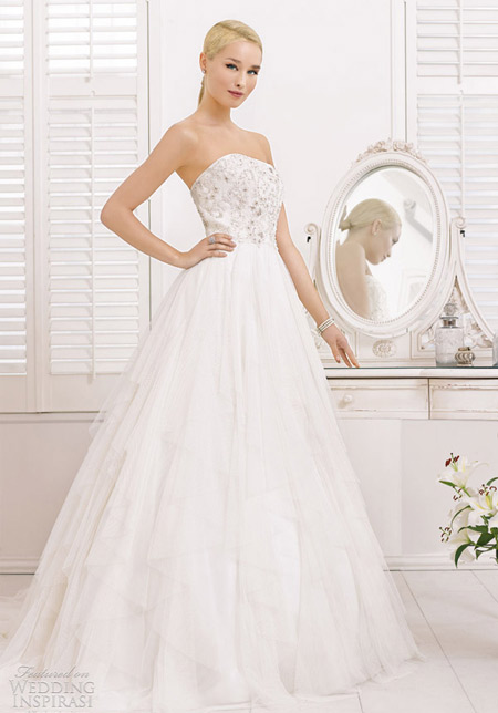 vay-cuoi-co-dien-divina-sposa-4