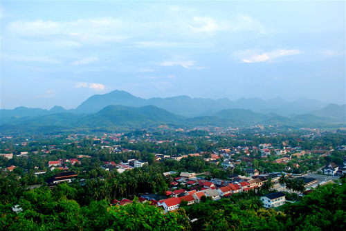 ve-dep-binh-yen-cua-co-do-luang-prabang-19