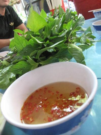 ve-vung-tau-an-banh-khot-mam-da-5