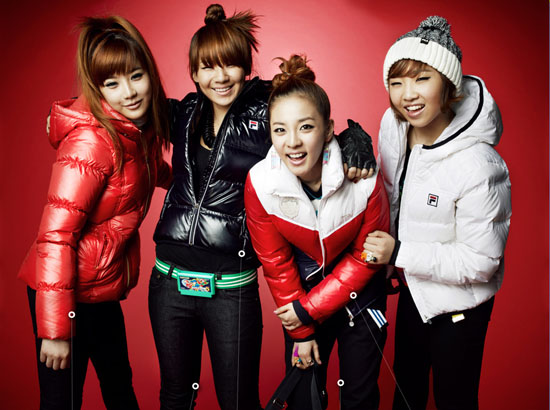 vi-sao-2ne1-noi-tieng-nhat-lang-k-pop-han-6