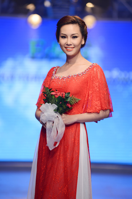 xu-huong-ao-dai-cuoi-thu-dong-2012-8