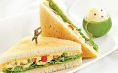 Bánh mì thịt nguội bắp cải?