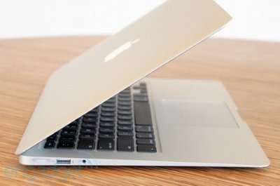 Giúp bạn 6 laptop siêu mỏng, siêu nhẹ hàng đầu hiện nay