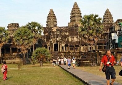 Giúp bạn Angkor - thành phố cổ rộng lớn nhất thế giới