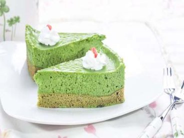 Giúp bạn Bánh Cheesecake trà xanh đãi bạn bè cuối tuần