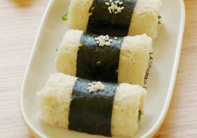 Giúp bạn Bánh mỳ kiểu sushi làm nhanh, ăn ngon