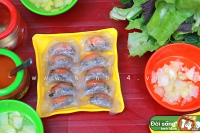 Giúp bạn Bánh xèo, bánh khọt cực đã phố hàng Vải