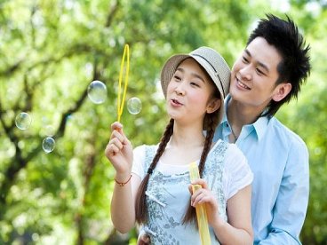 Giúp bạn Bí quyết đánh bật 'vệ tinh' quanh nàng