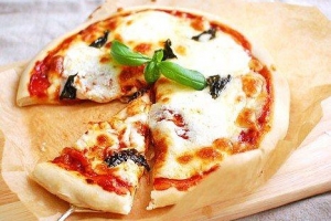 Giúp bạn Cách làm bánh Pizza Margherita ngon