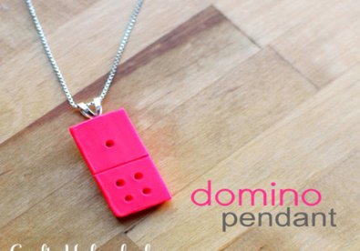 Giúp bạn Cách làm mặt dây chuyền domino từ đất sét Nhật