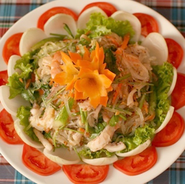 Giúp bạn Cách làm salad miến hải sản đơn giản mà ngon