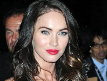 Giúp bạn Cách trang điểm mắt quyến rũ như Megan Fox