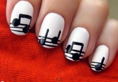 Cách vẽ kiểu nail “nốt nhạc”