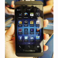 Giúp bạn Có phải BlackBerry Z10 ra mắt, giá cao?