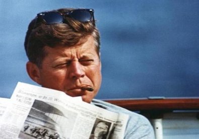 Giúp bạn Cuộc đời cố tổng thống John F. Kennedy qua ảnh