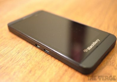 Giúp bạn Đánh giá chi tiết BlackBerry Z10