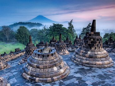 Giúp bạn Đền Borobudur - kì quan Phật giáo lớn nhất thế giới