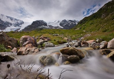 Giúp bạn Dòng sông băng Steungletscher tuyệt đẹp ở Thụy Sĩ