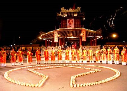 Giúp bạn Festival Huế 2014 và những điểm thu hút nổi bật?